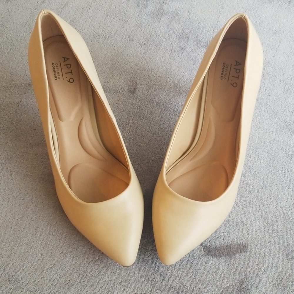 Apt. 9  Womens Heels